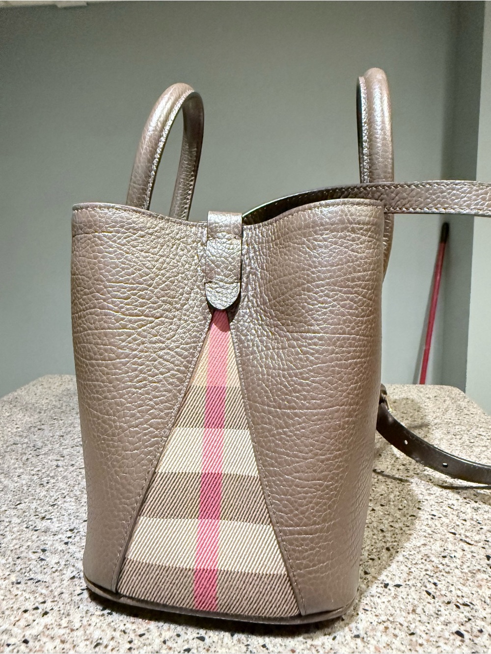 Burberry Leather Structured Top-Handle Bag - Picture 4 of 15